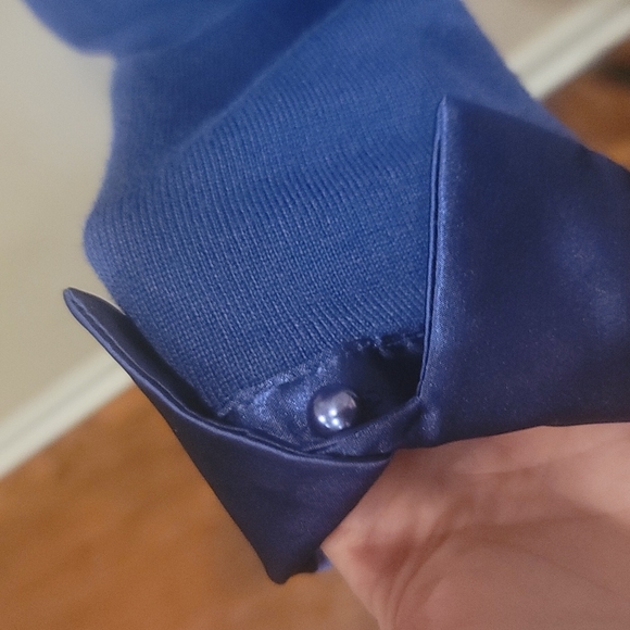 Blue Blouse Size large - Picture 4 of 4